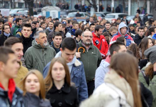 КОКО, СЕ ПРЕТЕРА СО ТЕКСТОИВЕ!